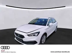 Weiß Gebraucht 2021 Seat Leon ST Reference Kombi | 16.888 € (Fairer Preis)