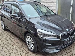 Saphirschwarz Gebraucht 2022 BMW 218 Gran Tourer Van / Kleinbus | 19.200 € (Guter Preis)