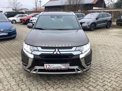 Braun Gebraucht 2018 Mitsubishi Outlander P-HEV SUV | 22.990 € (Teuer)