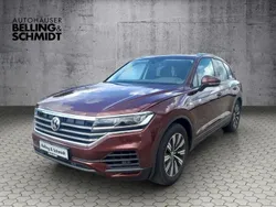 Malbec red (metallic) Gebraucht 2019 VW Touareg Basis SUV | 37.490 € (Guter Preis)