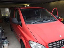 Rot Gebraucht 2004 Mercedes Vito Van | 4.000 €