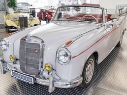 Grau Gebraucht 1957 Mercedes 220 Cabrio | 127.000 €