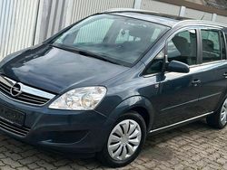 Grau Gebraucht 2009 Opel Zafira Van / Kleinbus | 2.000 € (Guter Preis)