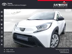 Schneeweiß Gebraucht 2022 Toyota Aygo X-play Kleinwagen | 14.290 € (Fairer Preis)