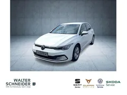 Pure white Gebraucht 2020 VW Golf VII Life Limousine | 20.950 € (Fairer Preis)