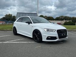 Weiß Gebraucht 2013 Audi A3 Comfort Limousine | 11.000 € (Teuer)