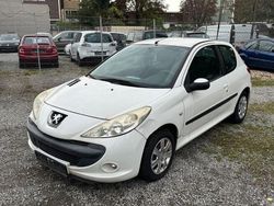 Weiß Gebraucht 2011 Peugeot 206+ Basis Kleinwagen | 750 € (Superpreis)