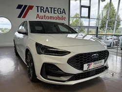 Weiß Gebraucht 2024 Ford Focus ST Limousine | 34.390 € (Guter Preis)