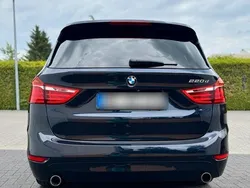 Blau Gebraucht 2017 BMW 220 Kombi | 17.000 € (Fairer Preis)