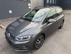 Grau Gebraucht 2017 VW Golf Sportsvan R Van / Kleinbus | 15.900 € (Fairer Preis)
