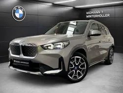 Spacesilber metallic Gebraucht 2024 BMW iX1 Performance SUV | 49.980 € (Teuer)
