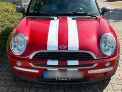 Rot Gebraucht 2002 Mini Cooper Kleinwagen | 1.300 €