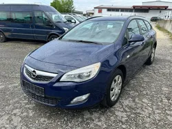 Blau Gebraucht 2012 Opel Astra Selection Kombi | 2.999 € (Guter Preis)