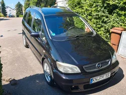 Schwarz Gebraucht 2002 Opel Zafira OPC Van / Kleinbus | 1.999 € (Superpreis)