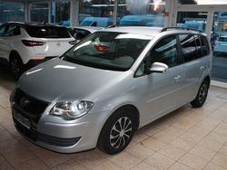 Silber Gebraucht 2008 VW Touran Trendline Van / Kleinbus | 8.490 € (Teuer)