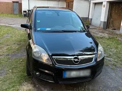 Schwarz Gebraucht 2007 Opel Zafira Van / Kleinbus | 1.150 € (Superpreis)