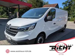 Gletscherweiss Gebraucht 2022 Renault Trafic Komfort Van | 16.980 €