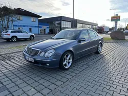 Blau Gebraucht 2004 Mercedes E240 Elegance Limousine | 3.500 € (Fairer Preis)