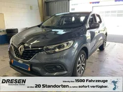 Grau Gebraucht 2021 Renault Kadjar Zen SUV | 19.950 € (Fairer Preis)