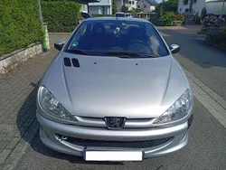 Grau Gebraucht 2003 Peugeot 206 CC Cabrio | 1.000 € (Fairer Preis)