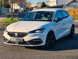 Weiß Gebraucht 2021 Seat Leon FR Limousine | 18.250 € (Guter Preis)