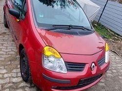 Rot Gebraucht 2006 Renault Modus Van / Kleinbus | 2.050 € (Fairer Preis)