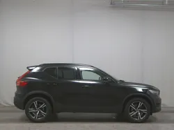 Schwarz Gebraucht 2020 Volvo XC40 R-Design SUV | 29.780 € (Fairer Preis)