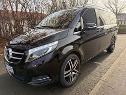 Schwarz Gebraucht 2014 Mercedes V250 Edition 1 Van / Kleinbus | 33.980 € (Fairer Preis)