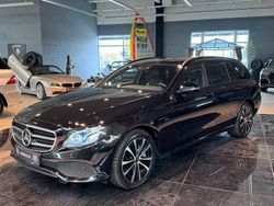 Schwarz Gebraucht 2020 Mercedes E300 Avantgarde Limousine | 29.995 € (Teuer)