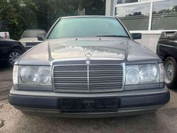 Grau Gebraucht 1987 Mercedes E300 Coupé | 11.299 €