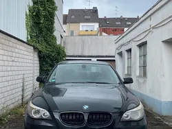 Schwarz Gebraucht 2005 BMW 520 Limousine | 2.200 €