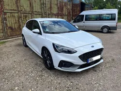 Weiß Gebraucht 2019 Ford Focus ST Limousine | 22.400 € (Guter Preis)