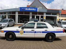 Weiß Gebraucht 2011 Ford Crown Limousine | 15.900 €