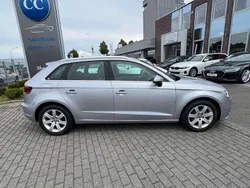 Silber Gebraucht 2016 Audi A3 Sportback Ambiente Limousine | 15.950 € (Fairer Preis)
