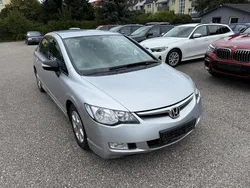 Silber Gebraucht 2007 Honda Civic Hybrid Limousine | 3.950 € (Fairer Preis)