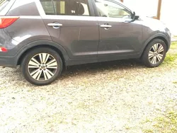 Grau Gebraucht 2015 Kia Sportage SUV | 14.000 € (Fairer Preis)