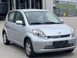 Grau Gebraucht 2006 Daihatsu Sirion Kleinwagen | 3.999 € (Fairer Preis)
