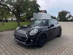 Schwarz Gebraucht 2016 Mini ONE Kleinwagen | 10.700 € (Etwas zu teuer)