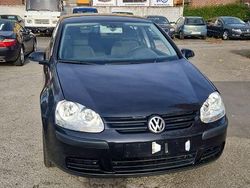 Schwarz Gebraucht 2004 VW Golf Comfortline Limousine | 2.750 € (Etwas zu teuer)