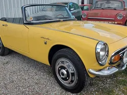 Gelb Gebraucht 1968 Honda S800 S Cabrio | 34.100 €