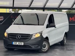 Weiß Gebraucht 2017 Mercedes Vito Van / Kleinbus | 17.900 € (Teuer)