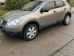 Beige Gebraucht 2010 Nissan Qashqai SUV | 4.950 € (Guter Preis)