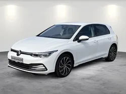 Weiß Gebraucht 2022 VW Golf VIII Active Limousine | 28.800 € (Teuer)
