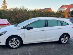 Weiß Gebraucht 2021 Opel Astra Design & Tech Kombi | 9.850 € (Fairer Preis)