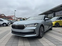 Silber Gebraucht 2024 Skoda Superb LAURIN & KLEMENT Kombi | 36.771 € (Fairer Preis)
