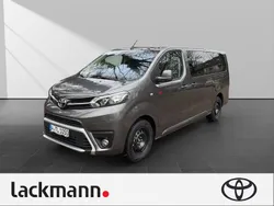 Grau Neu 2024 Toyota Proace Verso Comfort Kombi | 59.990 €
