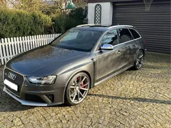 Grau Gebraucht 2015 Audi RS4 Ambiente Kombi | 65.500 €