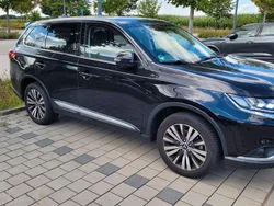 Schwarz Gebraucht 2020 Mitsubishi Outlander Diamant Edition SUV | 19.900 € (Guter Preis)