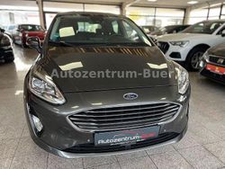 Grau Gebraucht 2017 Ford Fiesta Limousine | 12.990 €