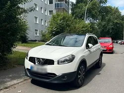 Weiß Gebraucht 2011 Nissan Qashqai SUV | 6.900 € (Fairer Preis)